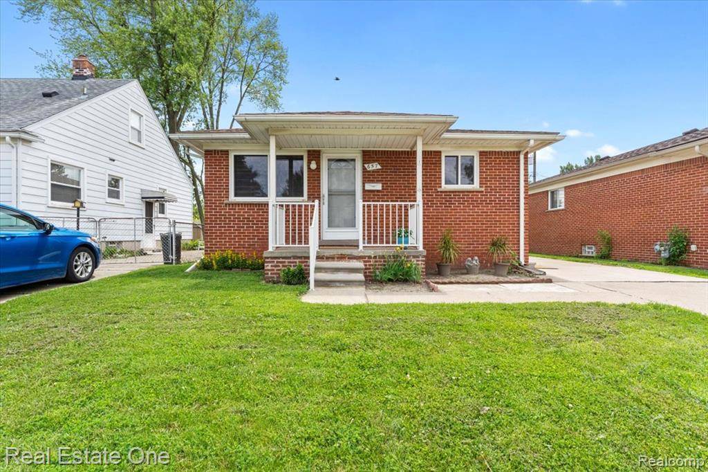 Lincoln Park, MI 48146,657 HIGHLAND AVENUE Avenue
