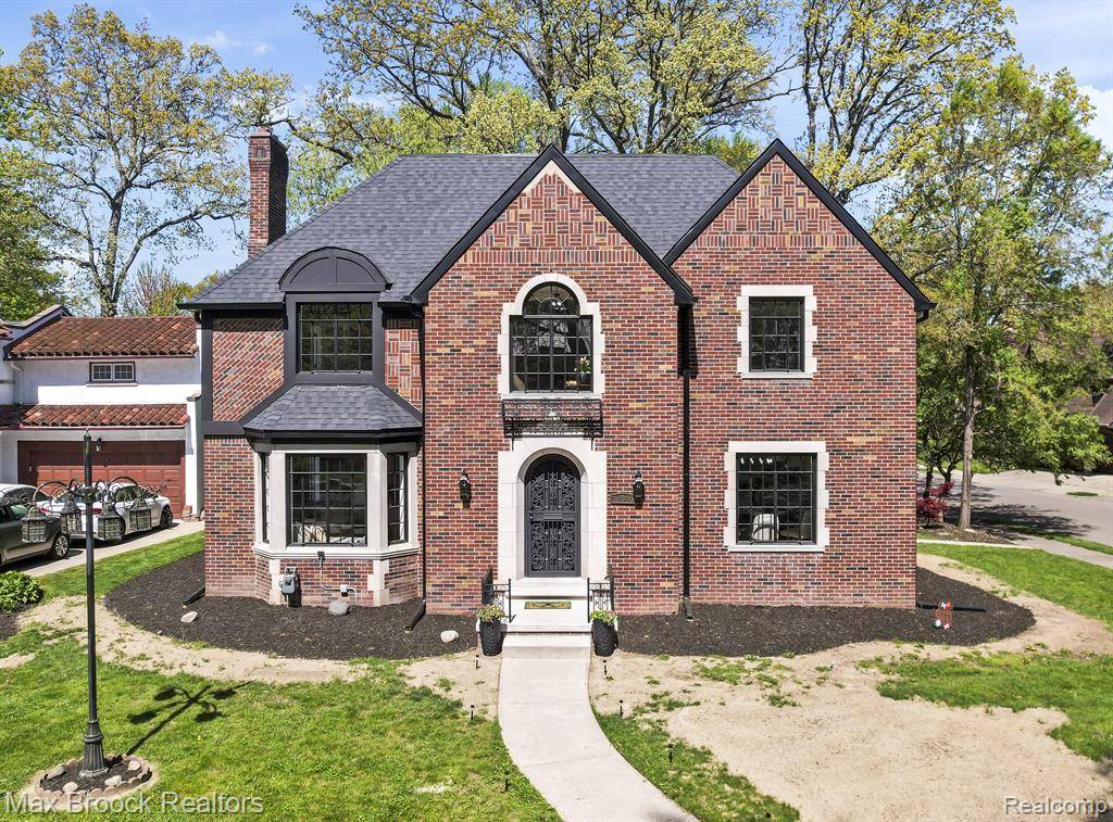 19566 CANTERBURY Road, Detroit, MI 48221