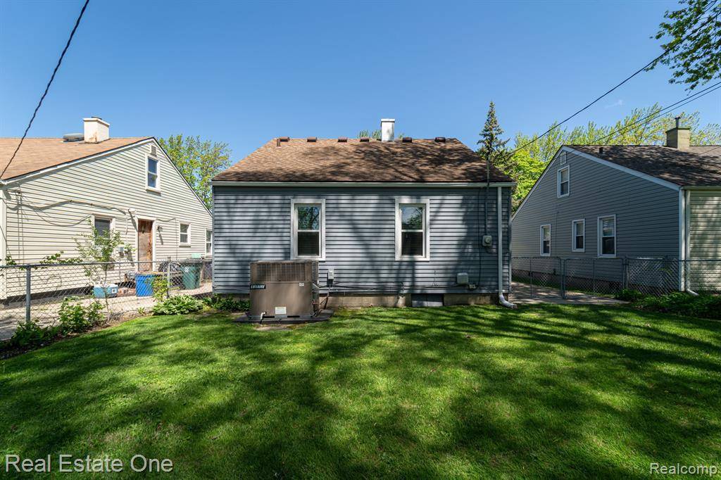 Royal Oak, MI 48067,2324 GUTHRIE Avenue