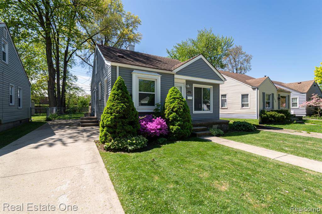 Royal Oak, MI 48067,2324 GUTHRIE Avenue
