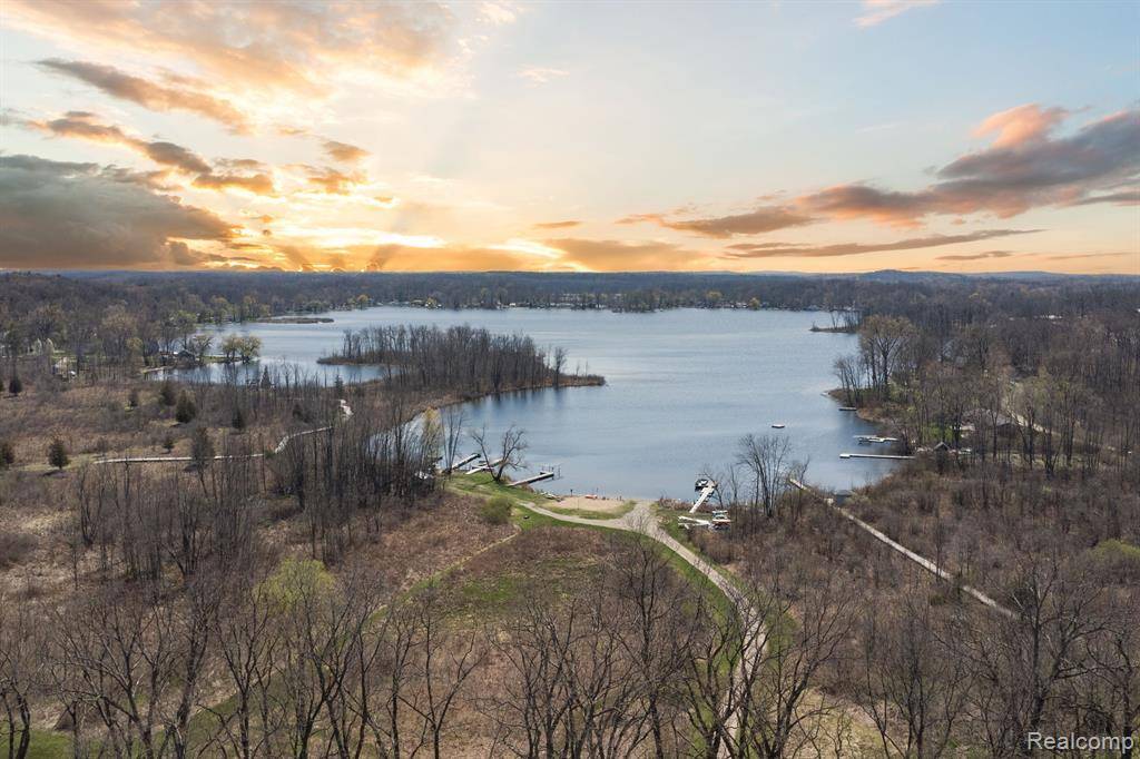 Putnam Twp, MI 48169,5780 ELVIRA