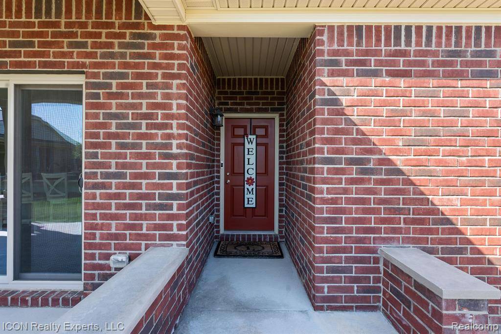 Macomb Twp, MI 48042,49234 JACOB Court