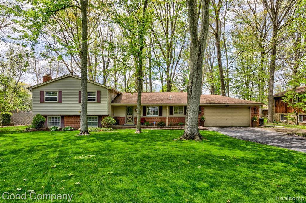 20368 FORESTWOOD Street, Southfield, MI 48076