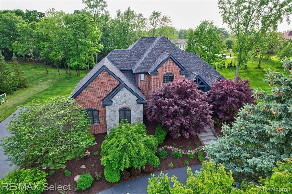 Grand Blanc Twp, MI 48439,8320 MISTY Meadows