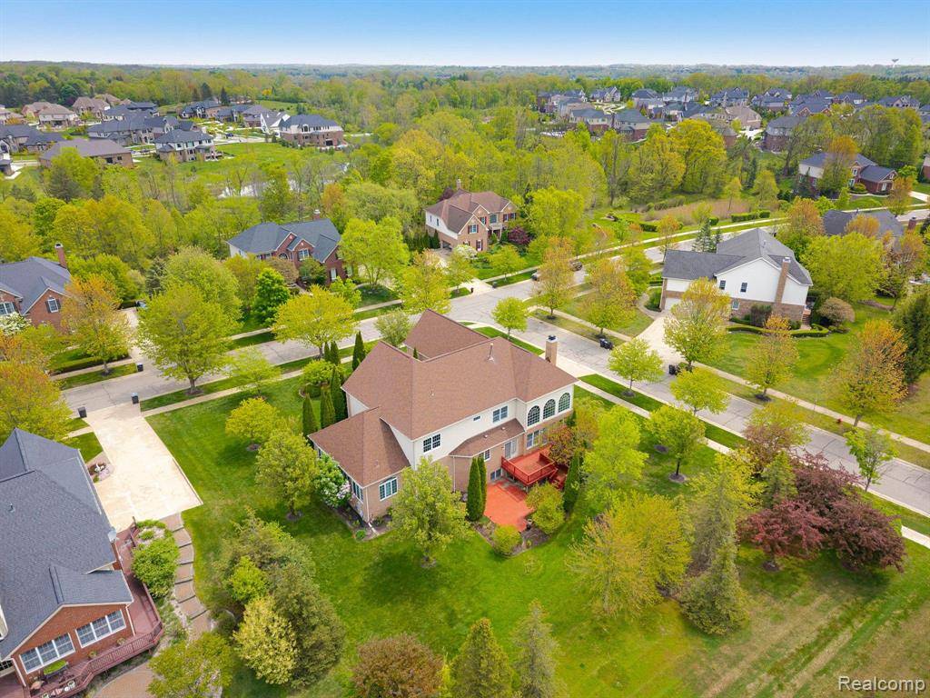 Northville Twp, MI 48168,18937 HEATHER RIDGE Drive