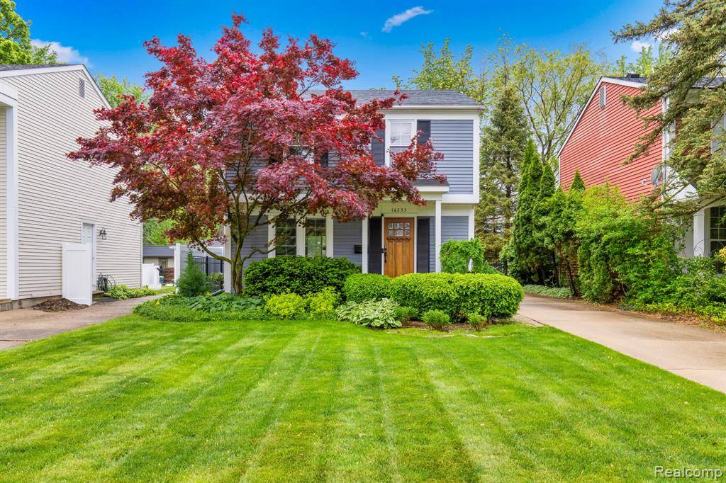 16233 BIRWOOD Avenue, Beverly Hills Vlg, MI 48025