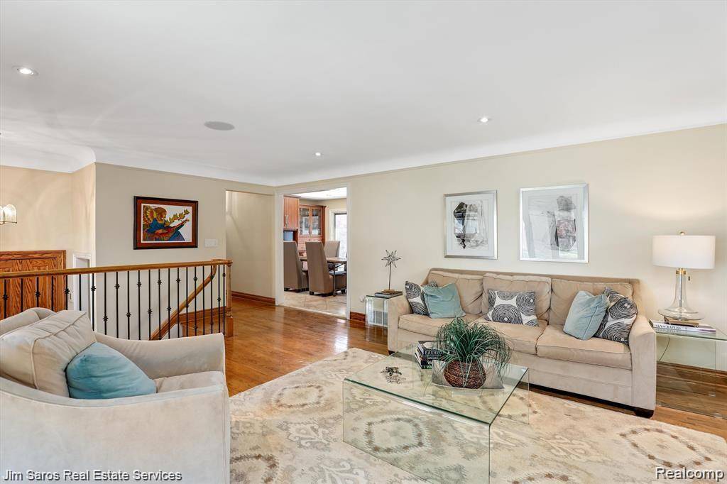 Grosse Pointe Woods, MI 48236,21838 Van K Drive