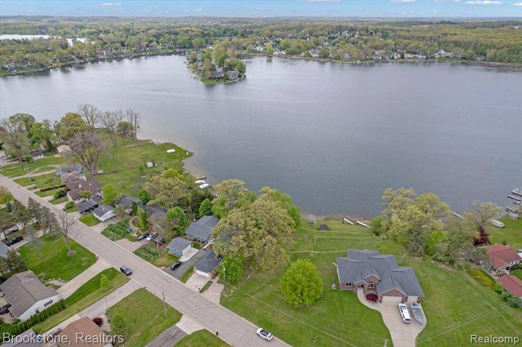 Fenton Twp, MI 48451,4475 HARP Drive