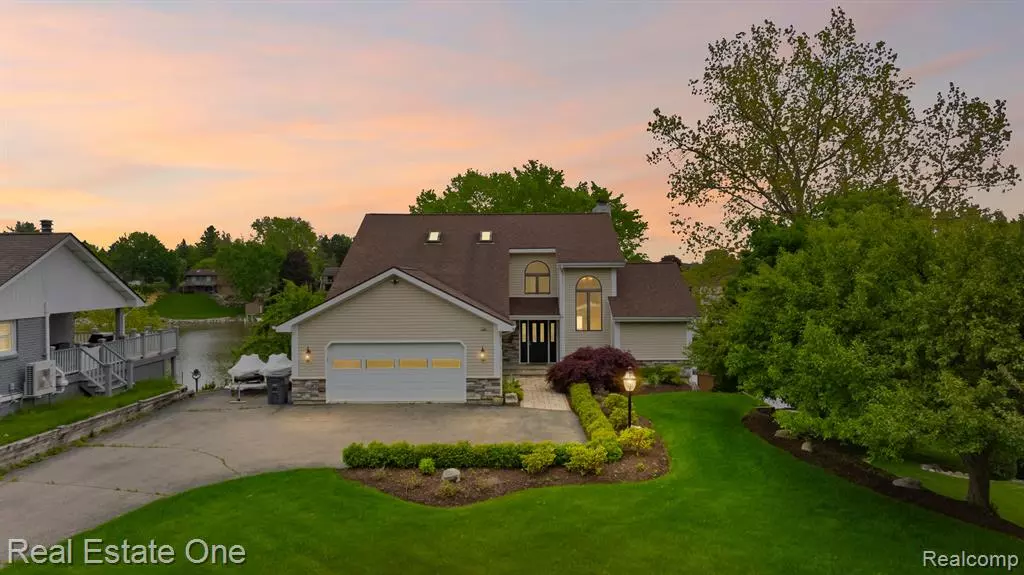 3882 LAKE LAPEER Drive, Elba Twp, MI 48455