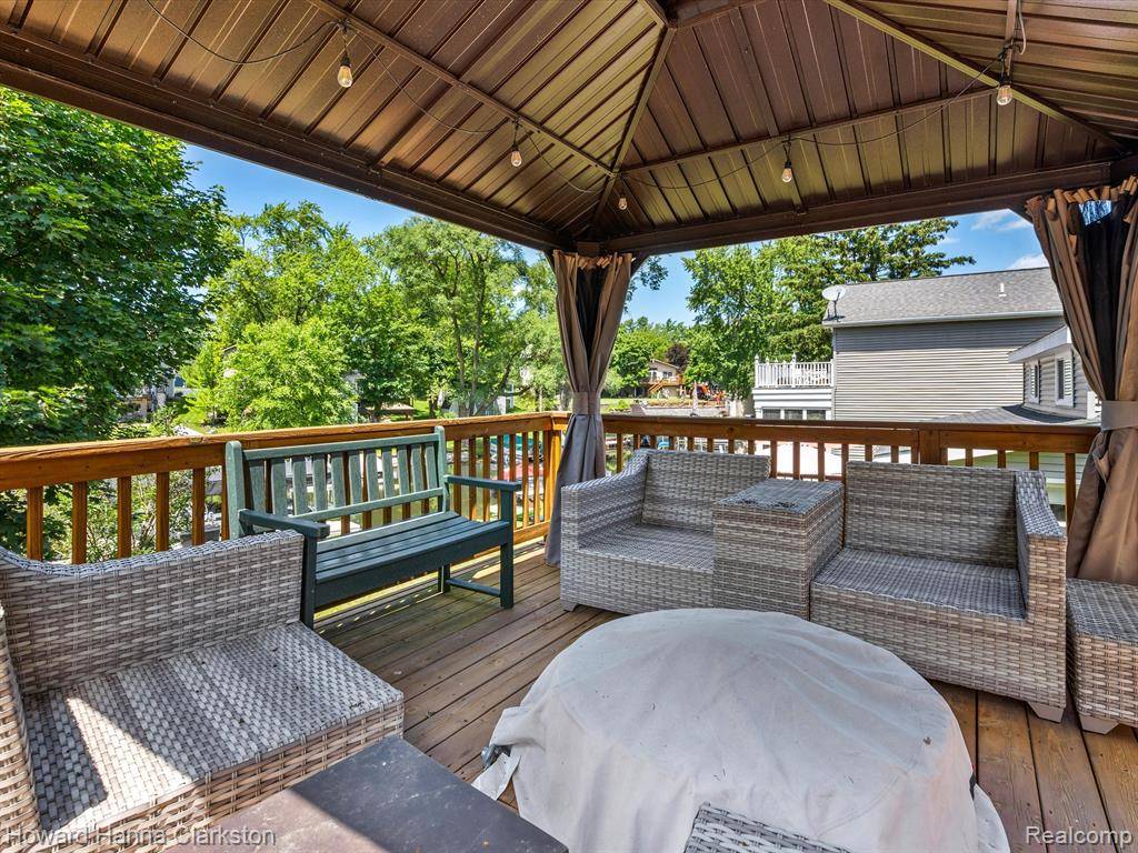 Waterford Twp, MI 48329,3097 Lansdowne Road