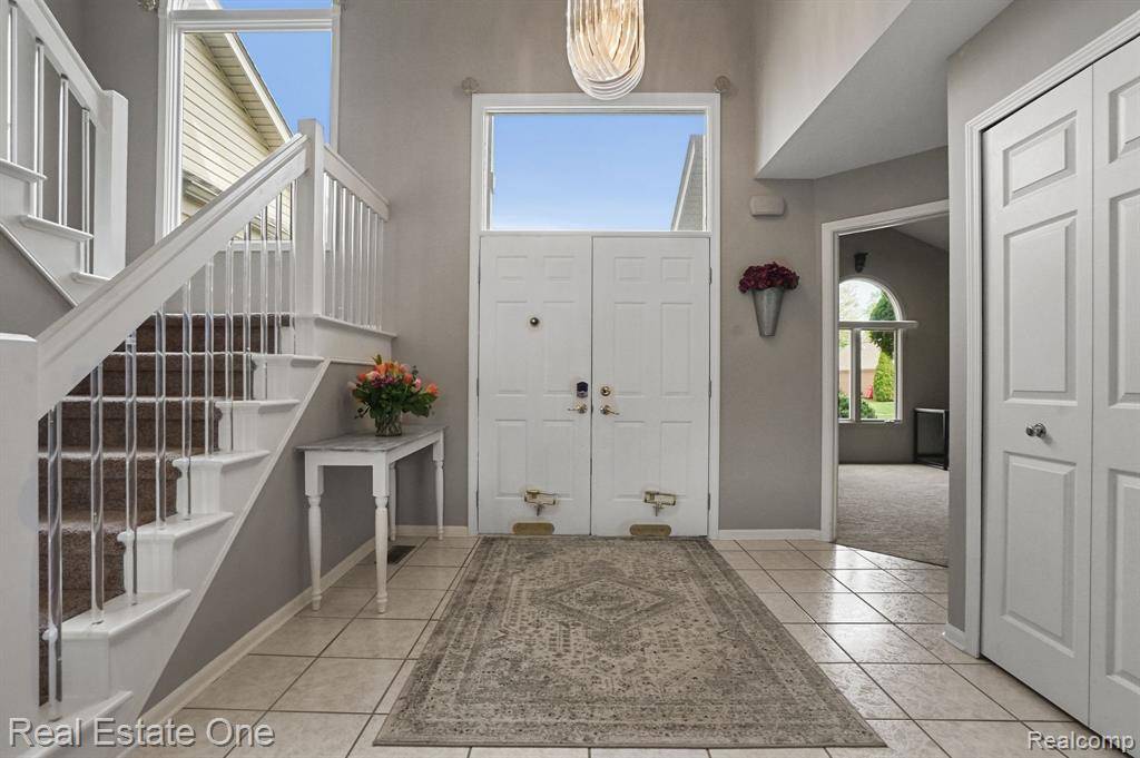 Macomb Twp, MI 48044,19080 CALYPSO Drive