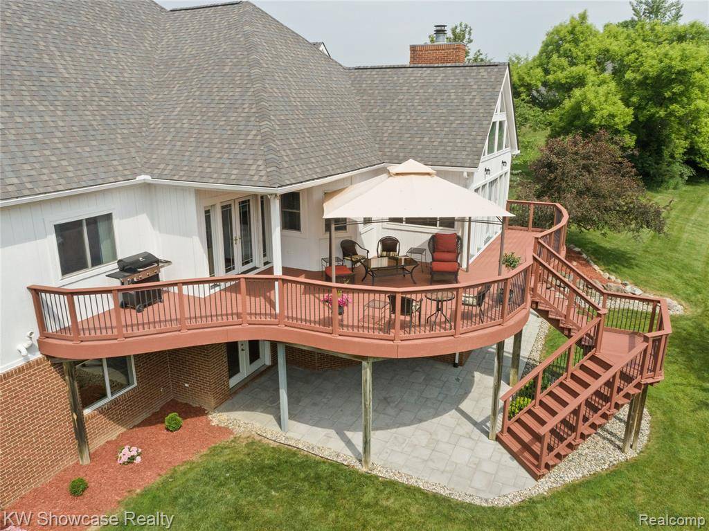 Brighton Twp, MI 48114,2449 WOODVALE Trail