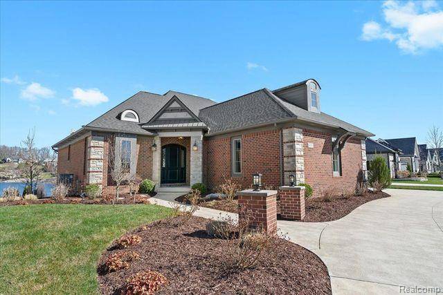 8353 PIER POINT Court, Green Oak Twp, MI 48178