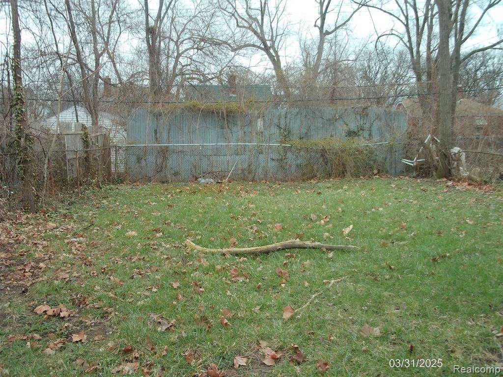 Detroit, MI 48228,9336 SUSSEX Street