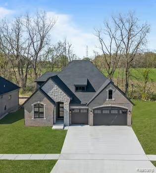 13935 ARTHUR Court, Washington Twp, MI 48094