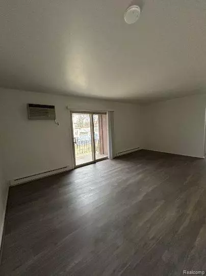 Monroe, MI 48162,741 N MACOMB Street