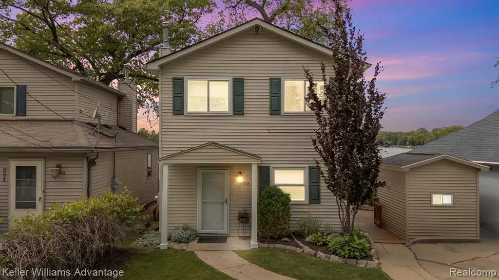 8518 CASCADE Street, Commerce Twp, MI 48382