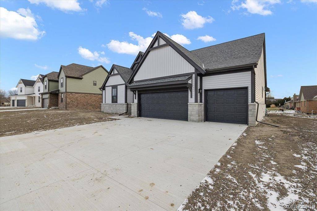 Chesterfield Twp, MI 48047,28327 Nadia Lane
