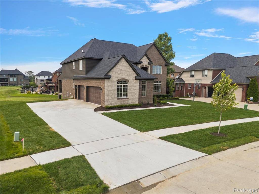 Macomb Twp, MI 48042,16199 VIA COLICO