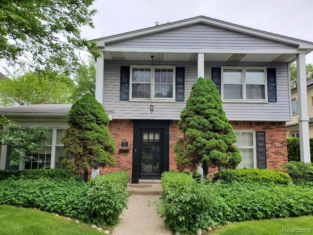 932 PIERCE Street, Birmingham, MI 48009
