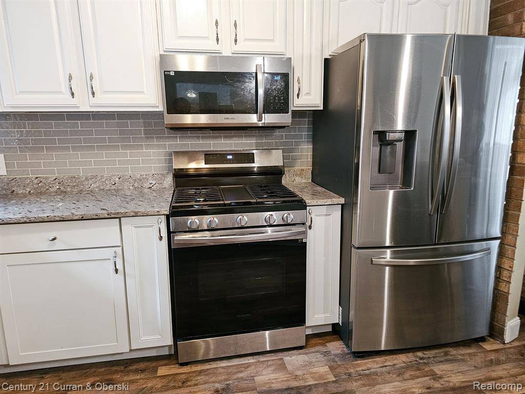 Oak Park, MI 48237,24161 BEVERLY Street