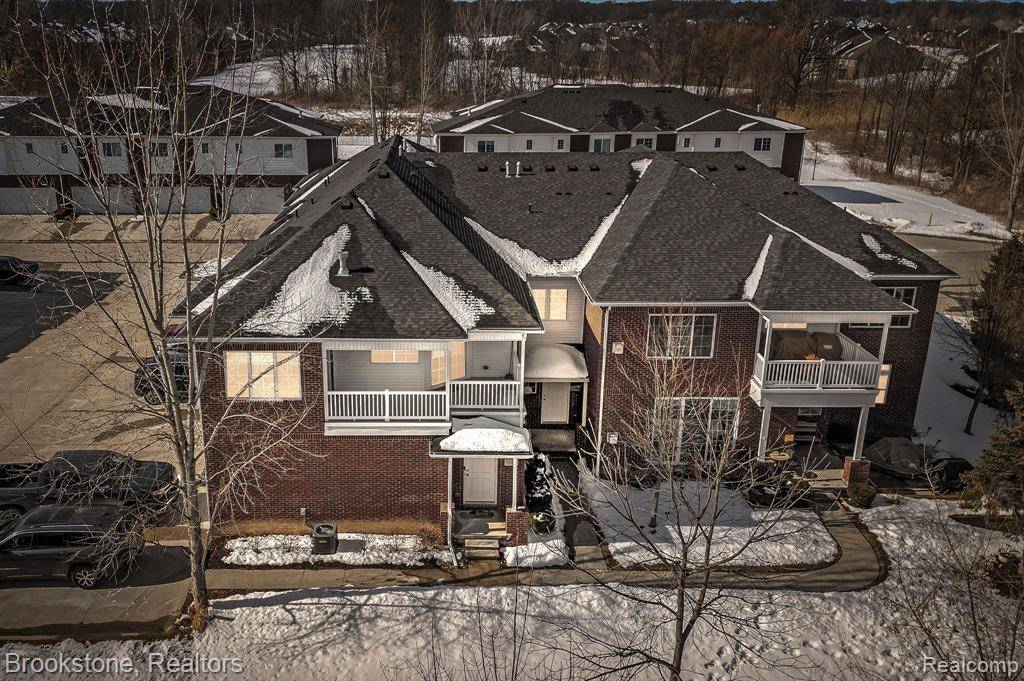 7008 BOULDER POINTE, Washington Twp, MI 48094