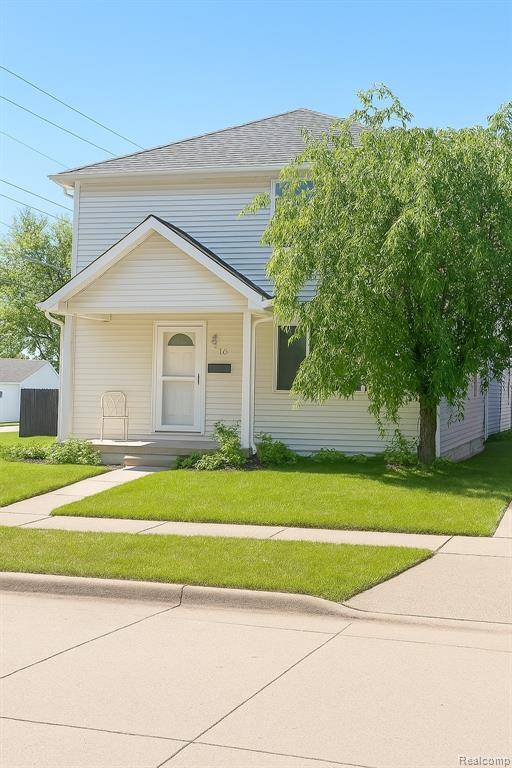 2205 REGINA Avenue, Lincoln Park, MI 48146