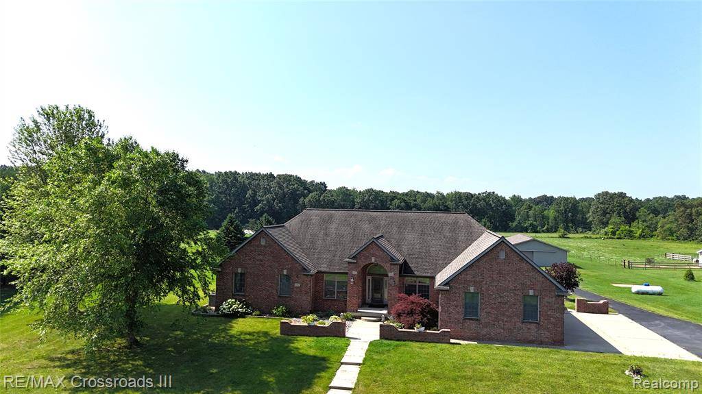12161 LADD Road, Norvell Twp, MI 49230