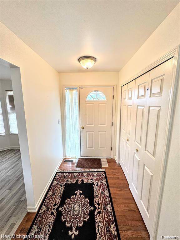 Grand Blanc Twp, MI 48439,5191 SANDALWOOD Circle