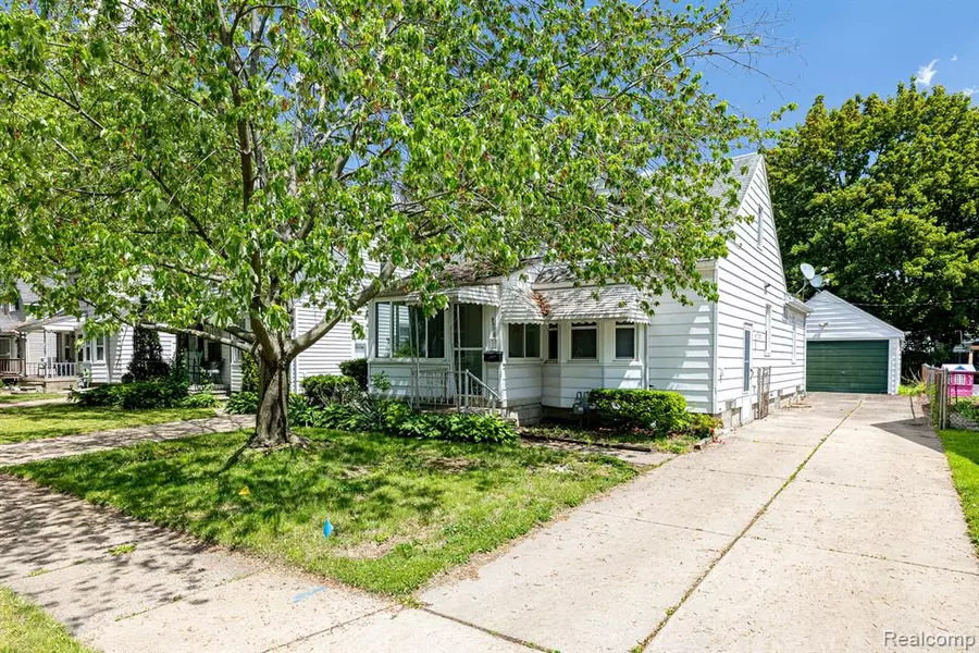 9576 COLUMBIA Street, Redford Twp, MI 48239