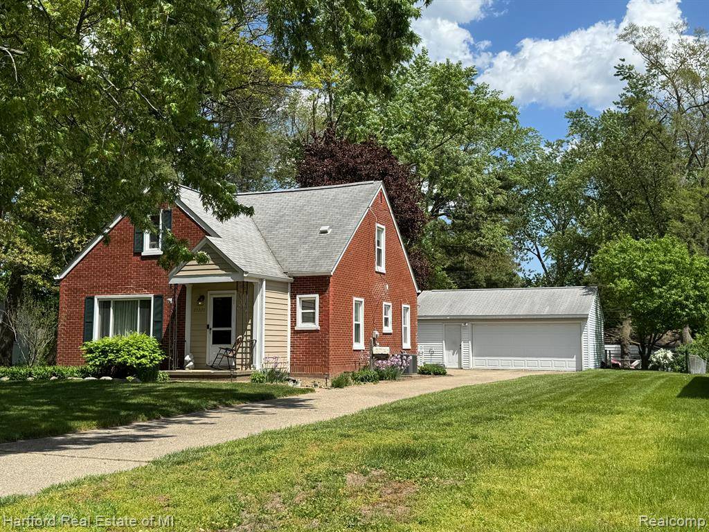 25220 Code Road, Southfield, MI 48033