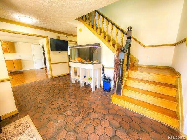 West Bloomfield Twp, MI 48323,5130 LAKE BLUFF Road
