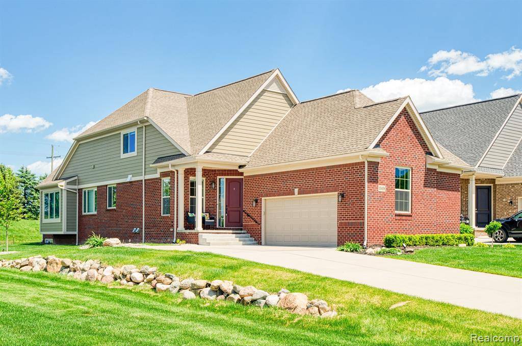 Green Oak Twp, MI 48178,10408 STONEY POINT Drive