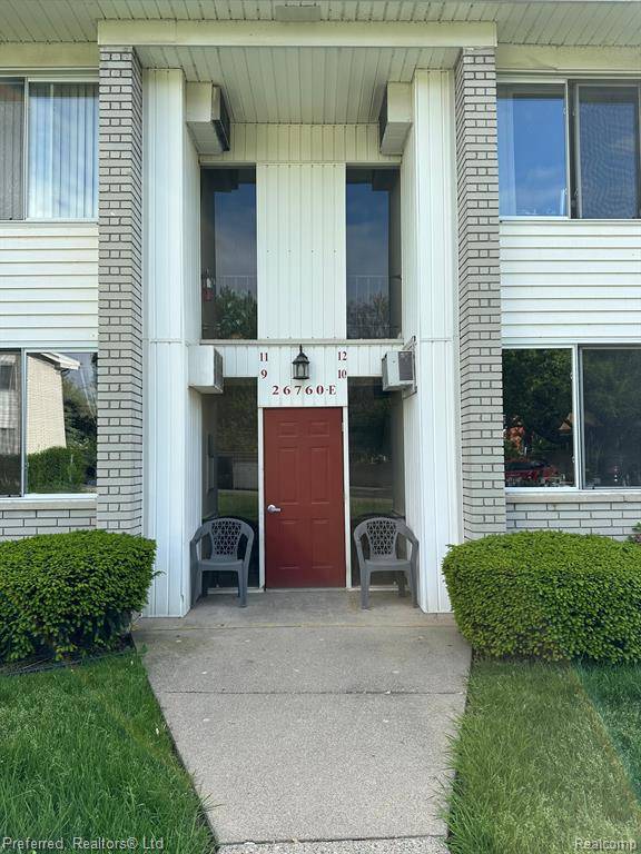 26760 JOY Road E12, Redford Twp, MI 48239