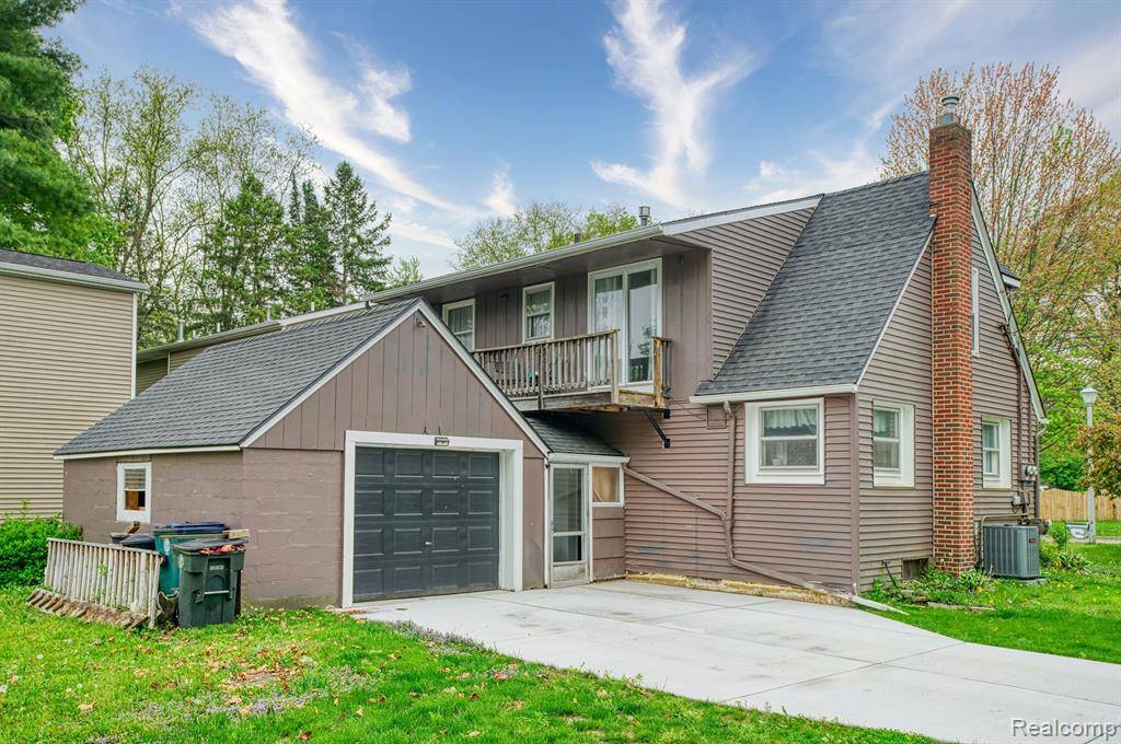 East Lansing, MI 48823,466 WAYLAND Avenue
