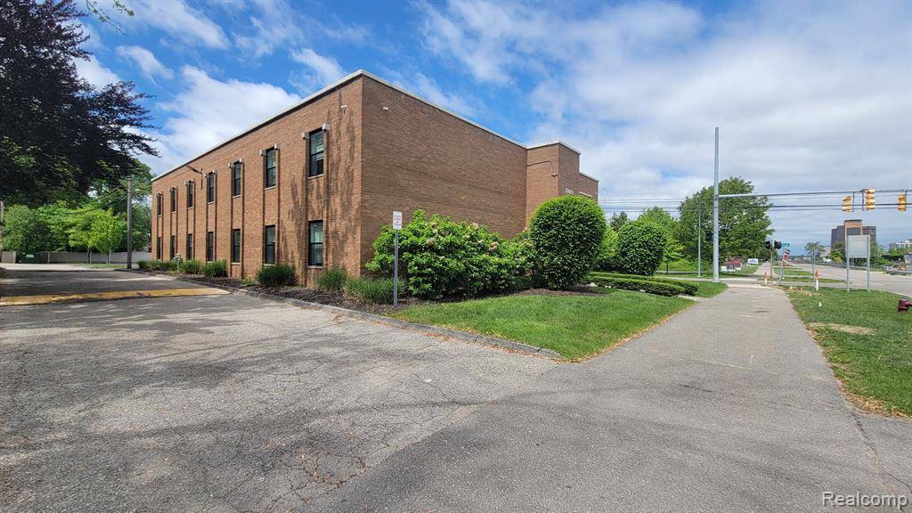 Southfield, MI 48075,23875 NORTHWESTERN Highway #A & or #B