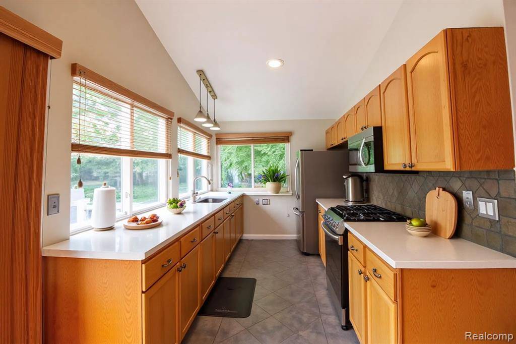 West Bloomfield Twp, MI 48322,5107 CHESTERSHIRE