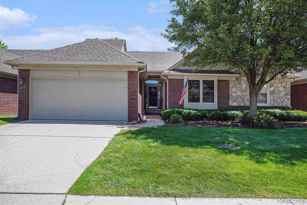 50062 LEXINGTON Avenue E, Shelby Twp, MI 48317