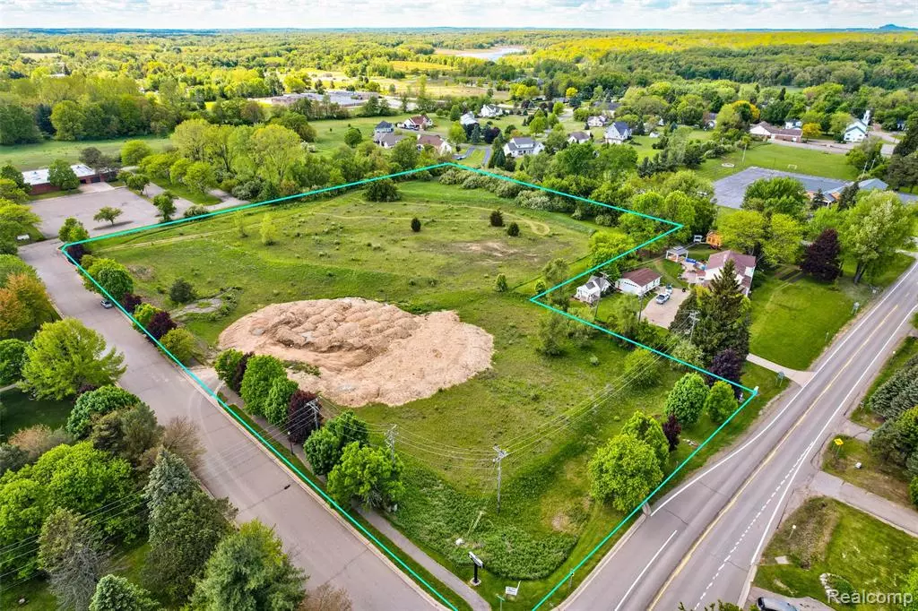 Springfield Twp, MI 48350,12800 Fountain Square