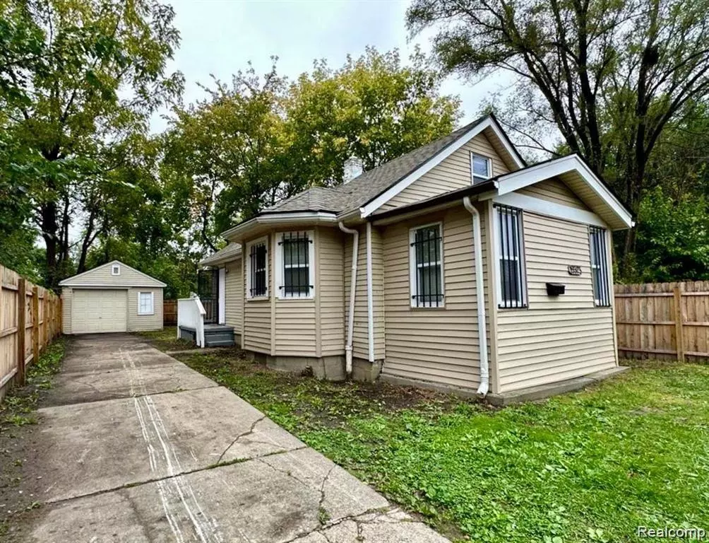 Detroit, MI 48235,19323 LINDSAY Street