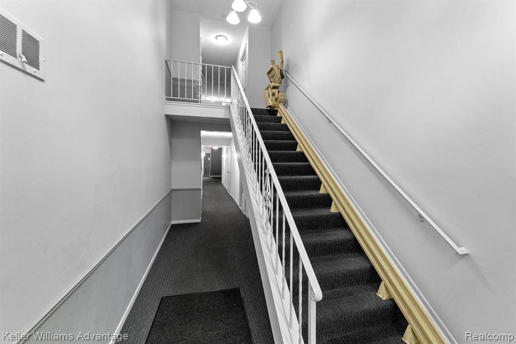 Livonia, MI 48150,35980 ANN ARBOR Trail 2