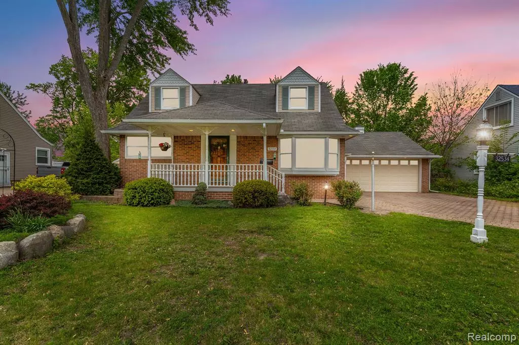 Garden City, MI 48135,32534 ROSSLYN Avenue