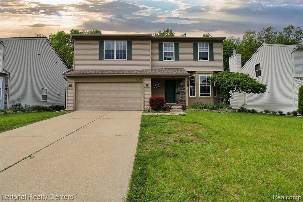 5626 Lockwood Drive, Waterford Twp, MI 48329