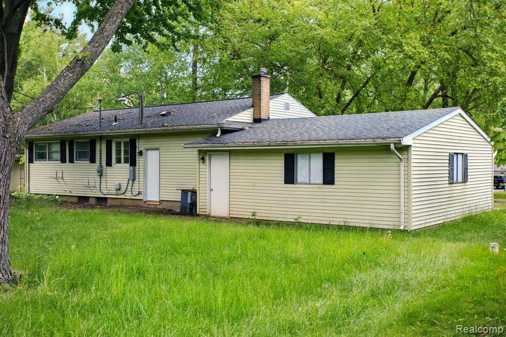 1469 WESTWOOD Drive, Flint Twp, MI 48532