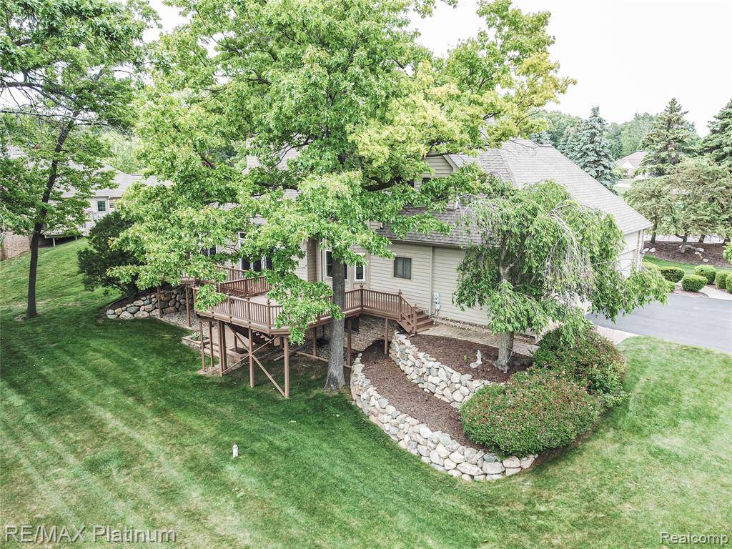 Brighton Twp, MI 48114,8342 ISLANDVIEW Court