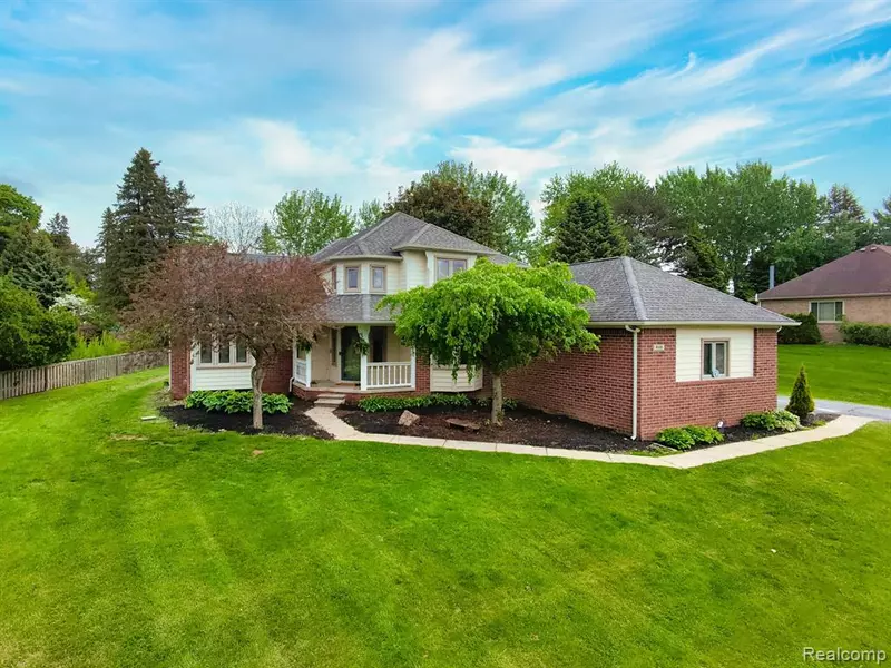 8148 ORCHARDVIEW Drive, Washington Twp, MI 48095