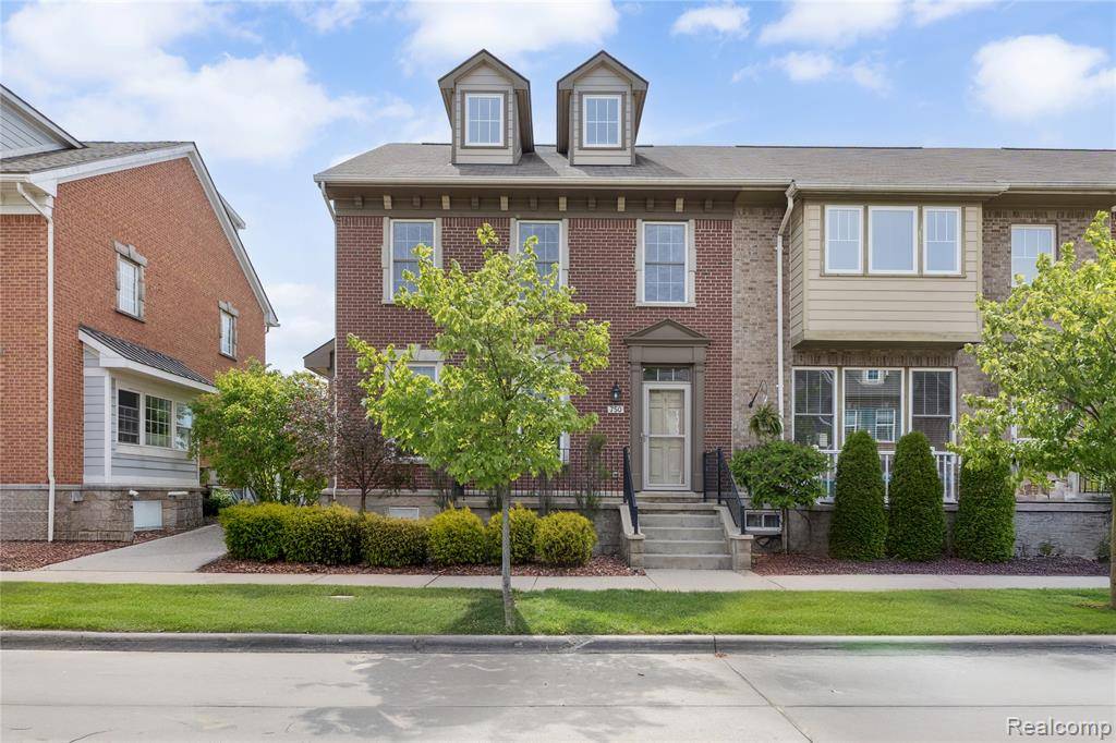 750 2ND Street 27, Wyandotte, MI 48192