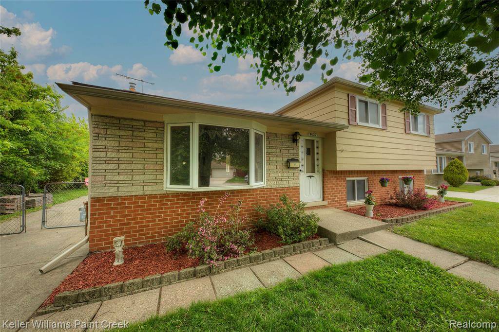 3637 DAWSON Drive, Warren, MI 48092