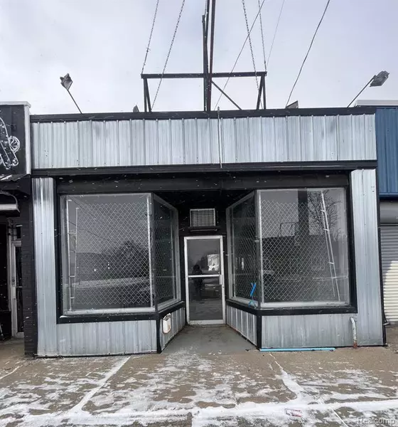 3612 FENTON Road, Flint, MI 48507