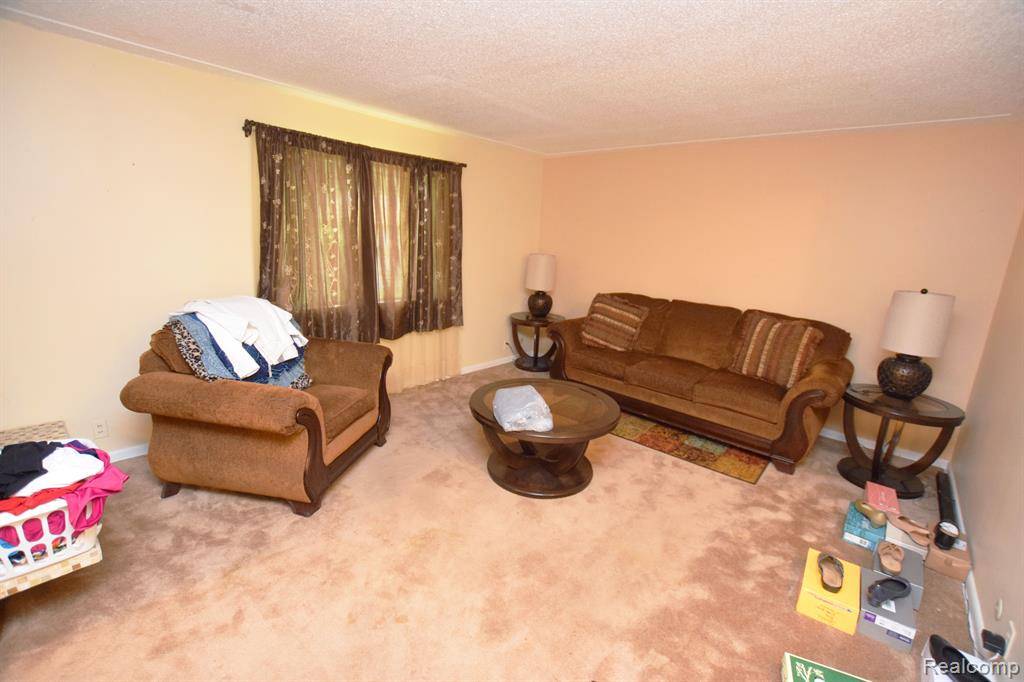 Flint, MI 48504,3215 MACKIN Road